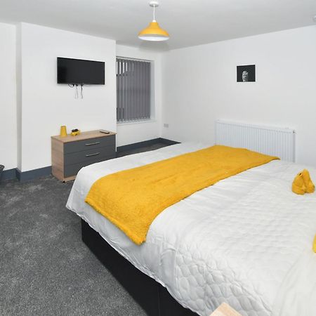 Townhouse @ 24 Brunswick Place Stoke Etruria 外观 照片
